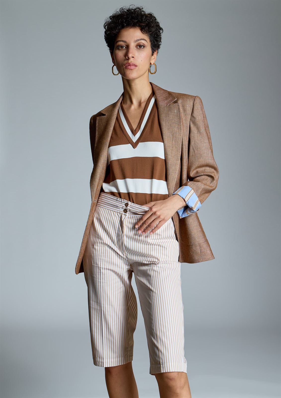 ALBA CONDE Blazer Entallada Marrón - Imagen 1