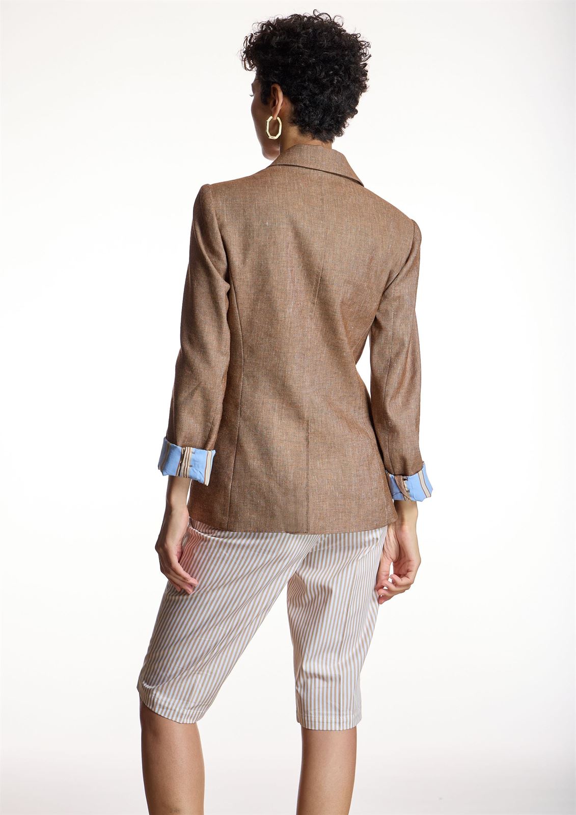 ALBA CONDE Blazer Entallada Marrón - Imagen 6