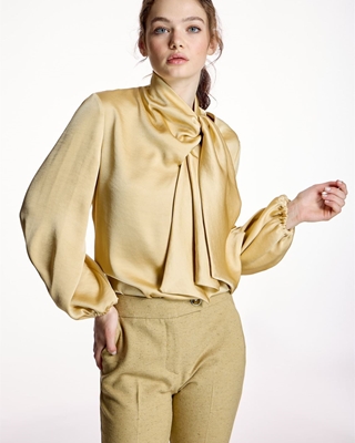 ALBA CONDE Blusa Amarilla con Lazada - Imagen 1