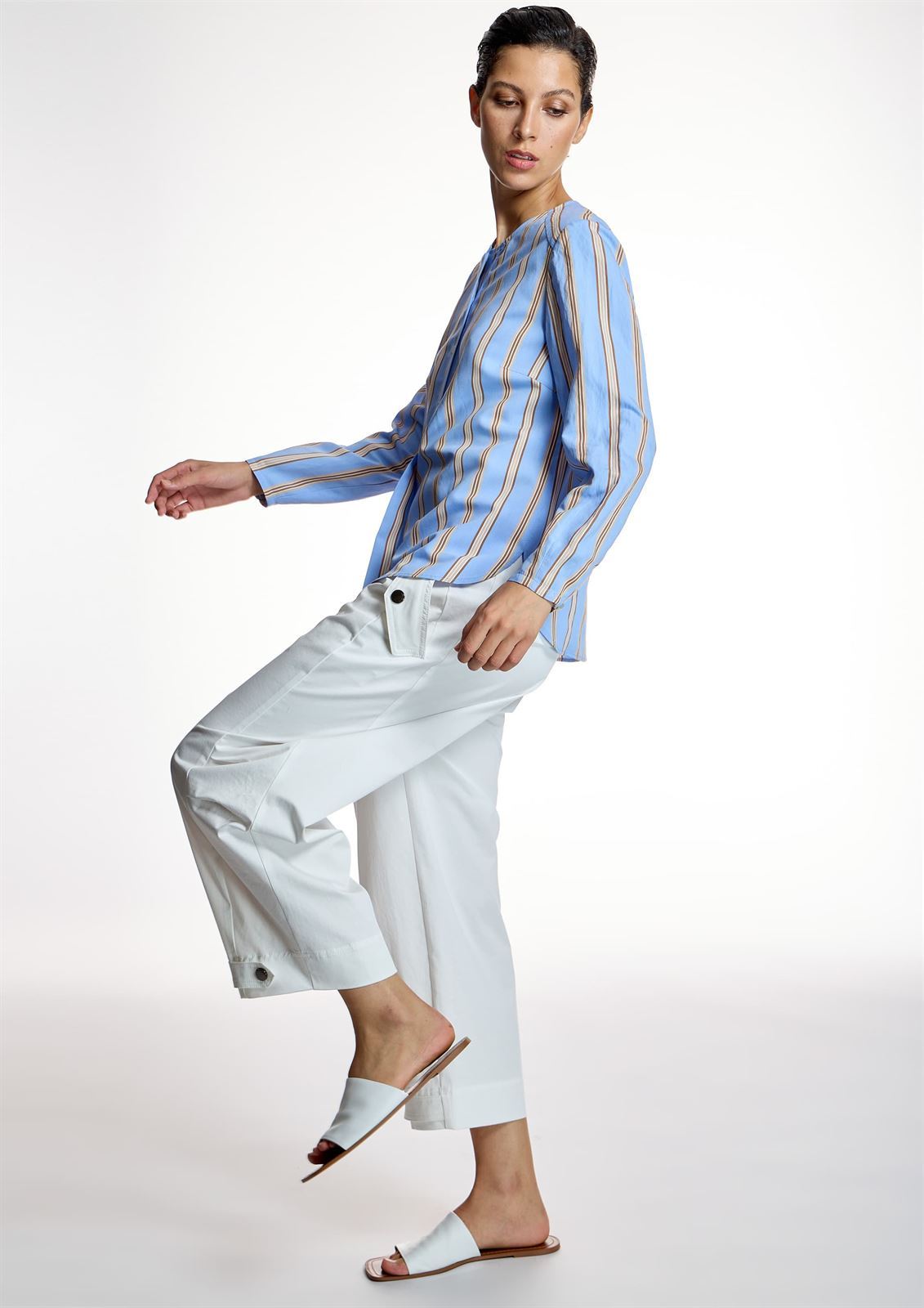 ALBA CONDE Blusa Azul de Rayas - Imagen 2