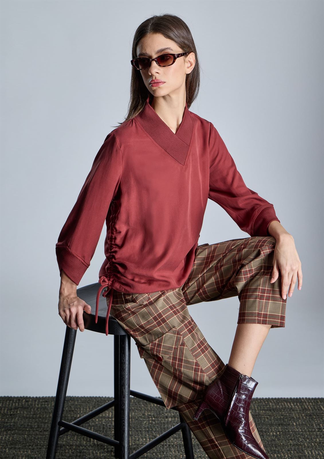 ALBA CONDE Blusa con Frunce Lateral - Imagen 2