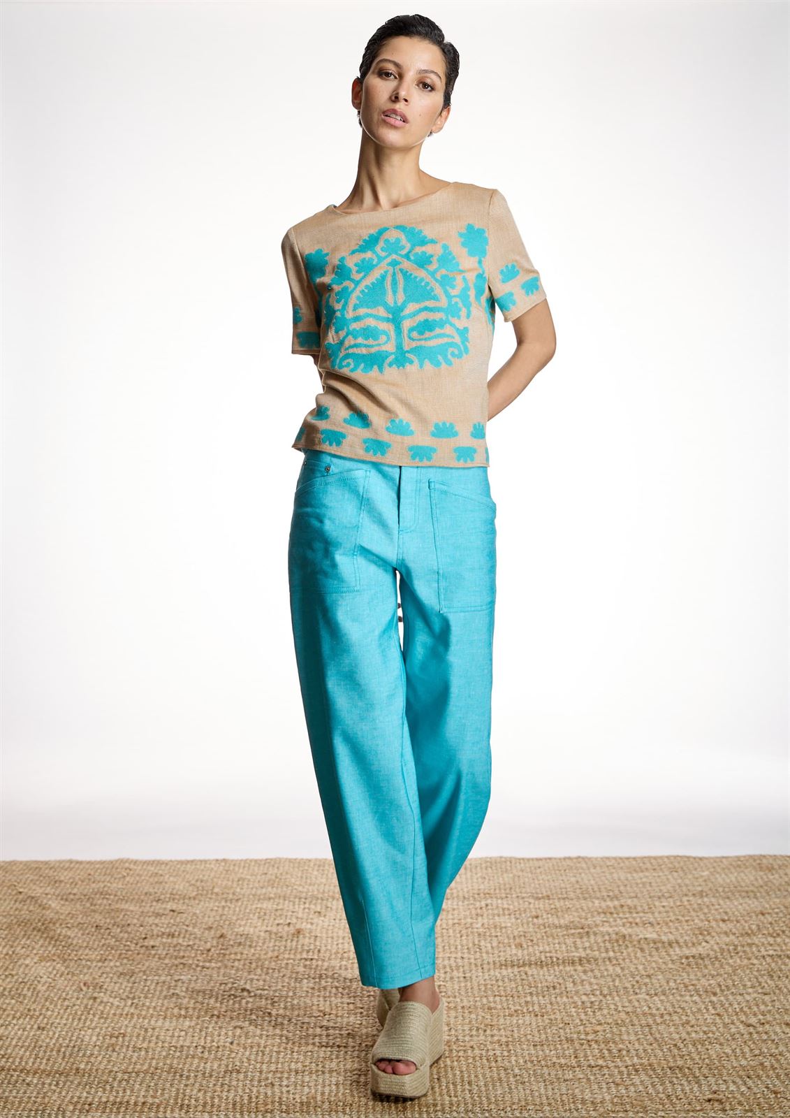 ALBA CONDE Blusa Dibujo a Contraste - Imagen 2