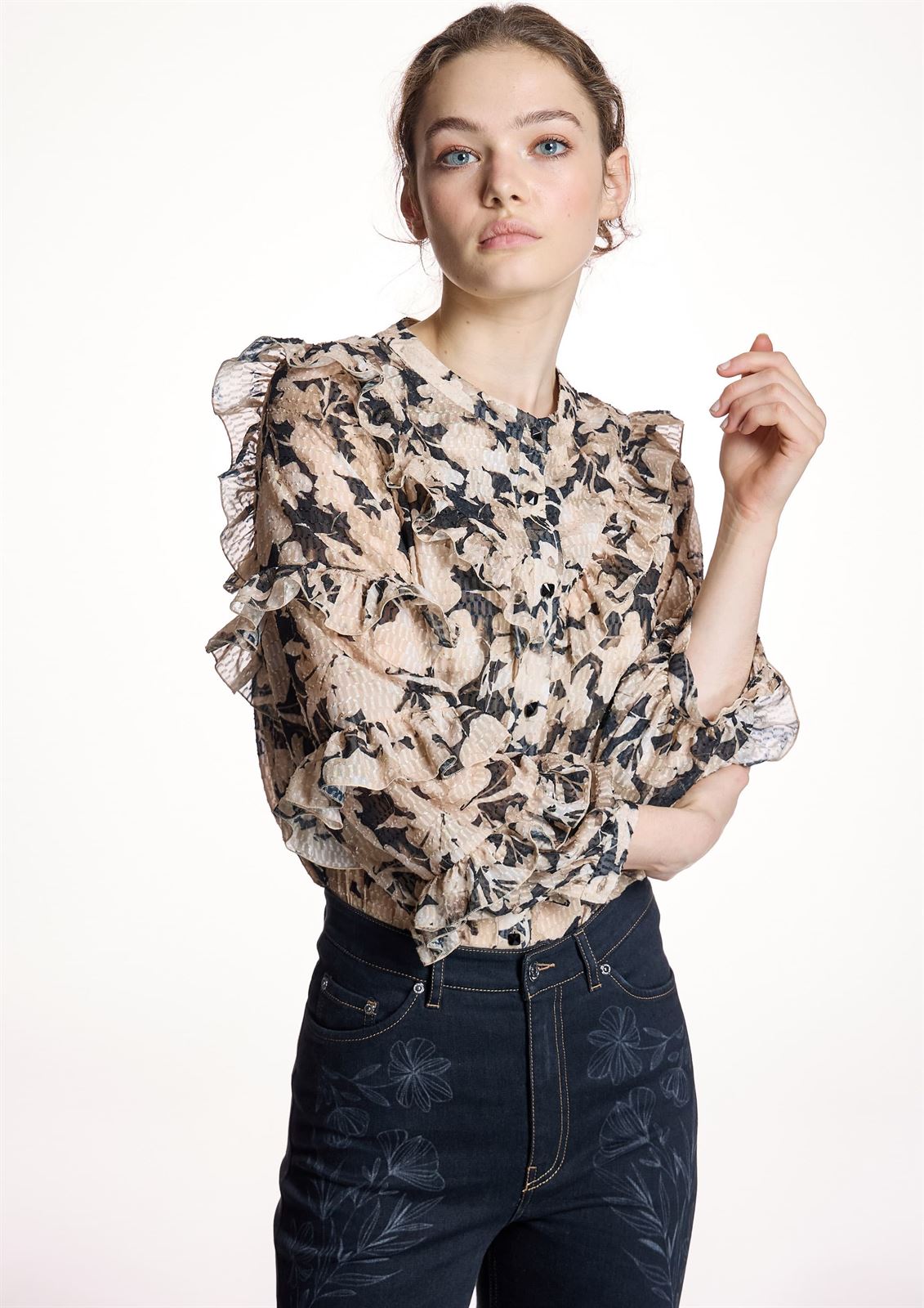 ALBA CONDE Blusa Estampado Floral con Volantes - Imagen 4