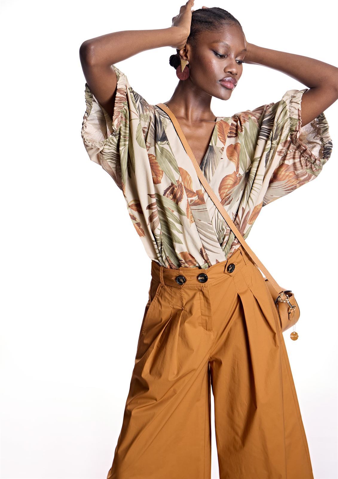 ALBA CONDE Blusa Estampado Tropical - Imagen 6