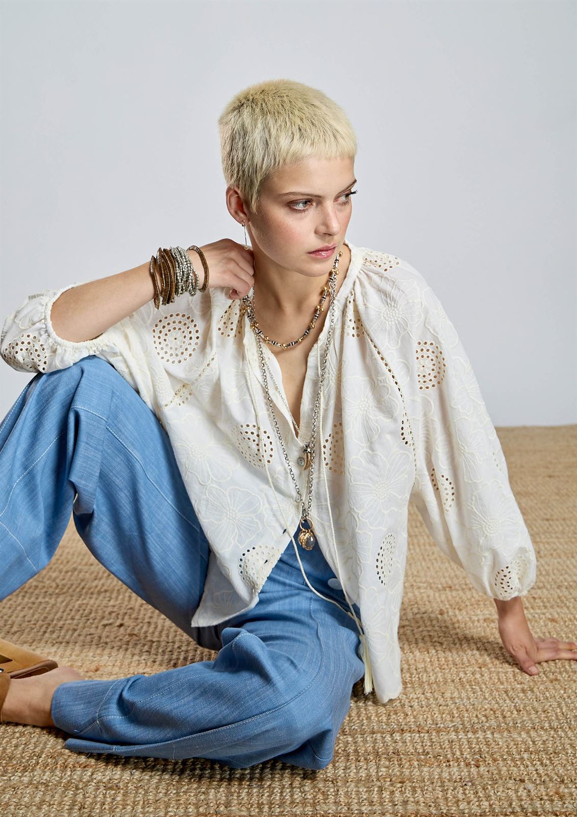 ALBA CONDE Blusa Estilo Bohemio - Imagen 1