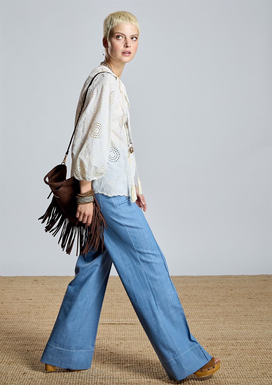 ALBA CONDE Blusa Estilo Bohemio - Imagen 2