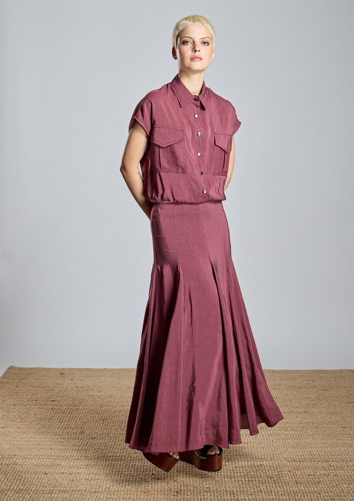 ALBA CONDE Blusa Fluída Granate - Imagen 5