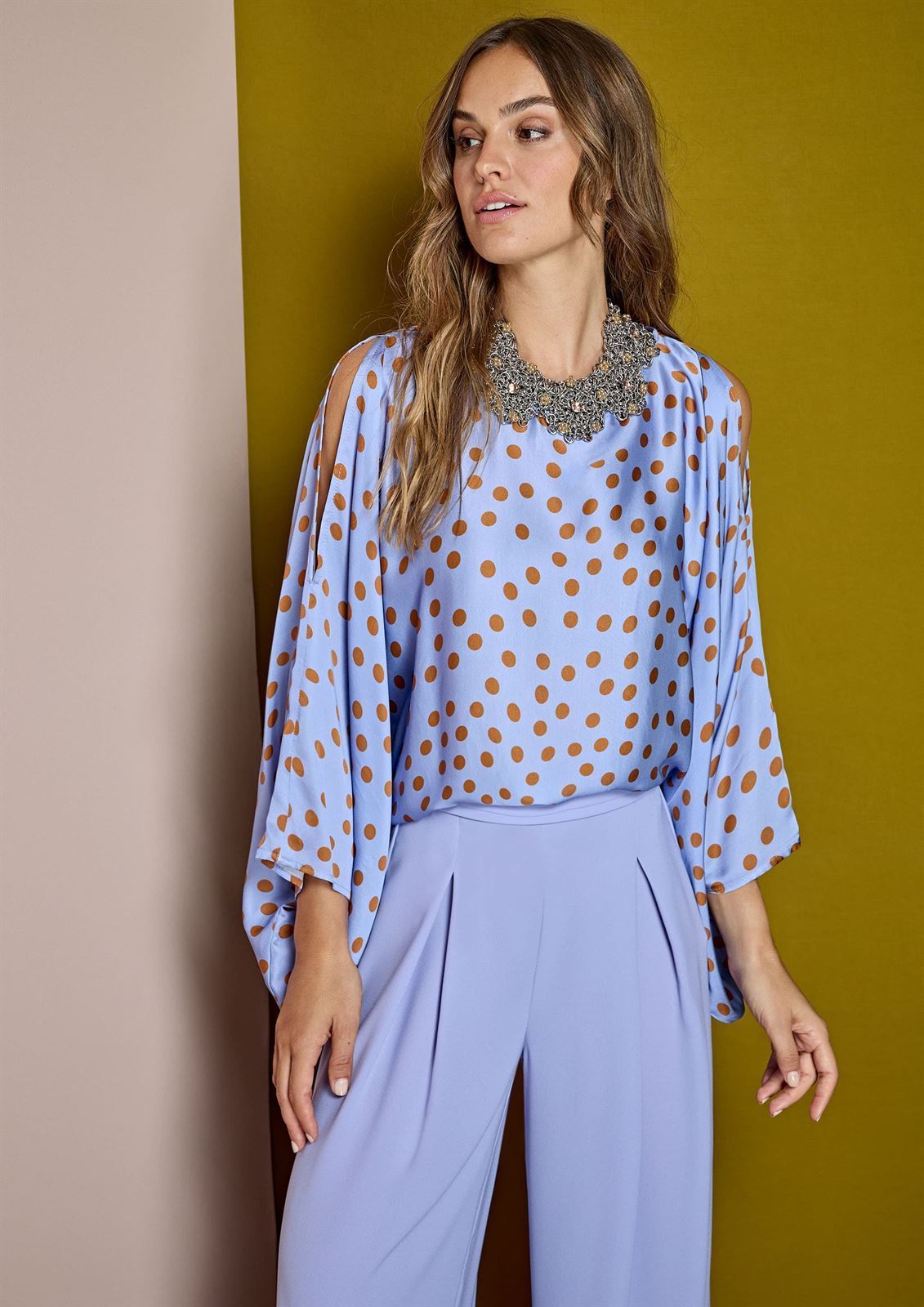 ALBA CONDE Blusa Satinada Lunares - Imagen 5