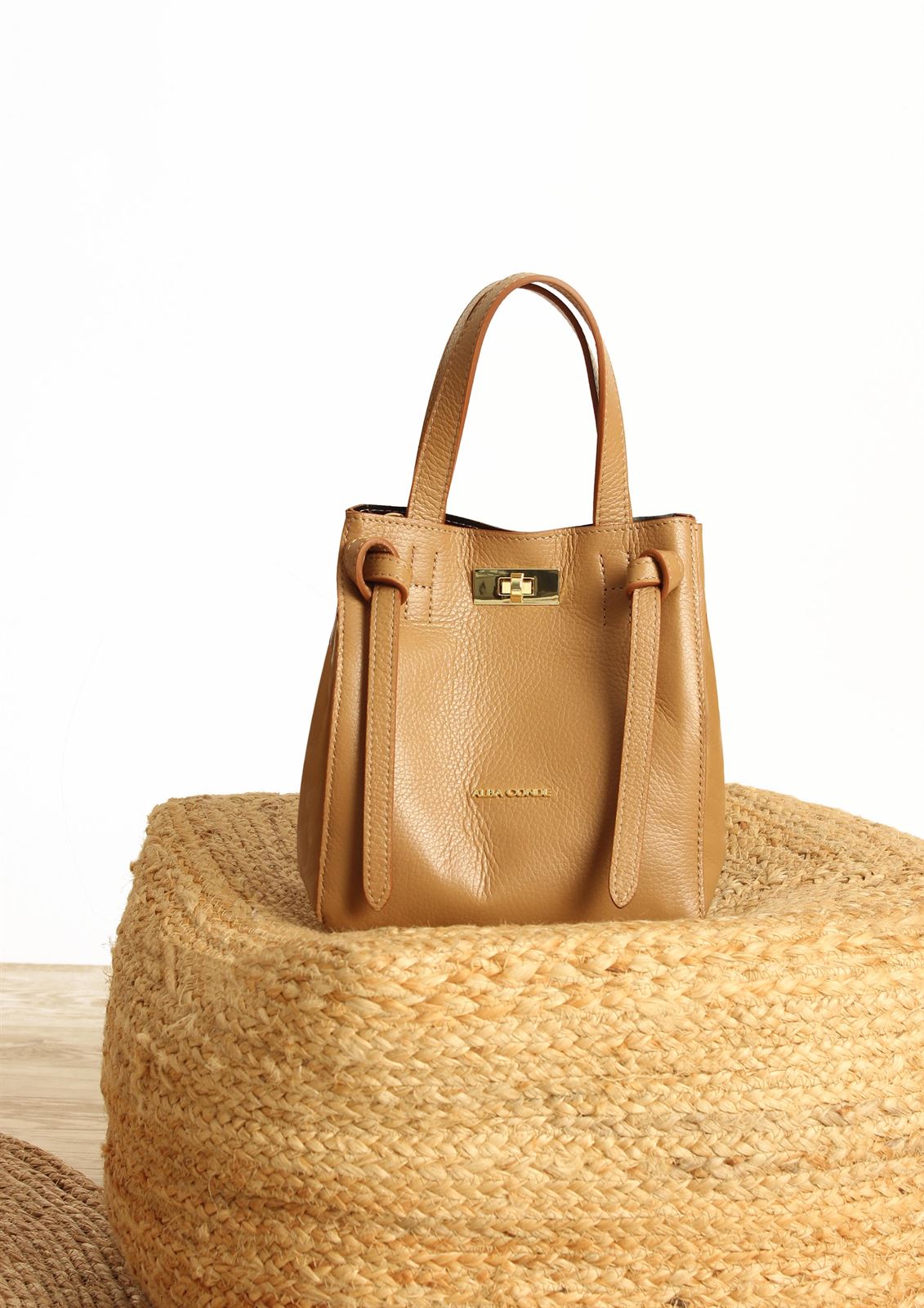 ALBA CONDE Bolso Verona Camel - Imagen 1