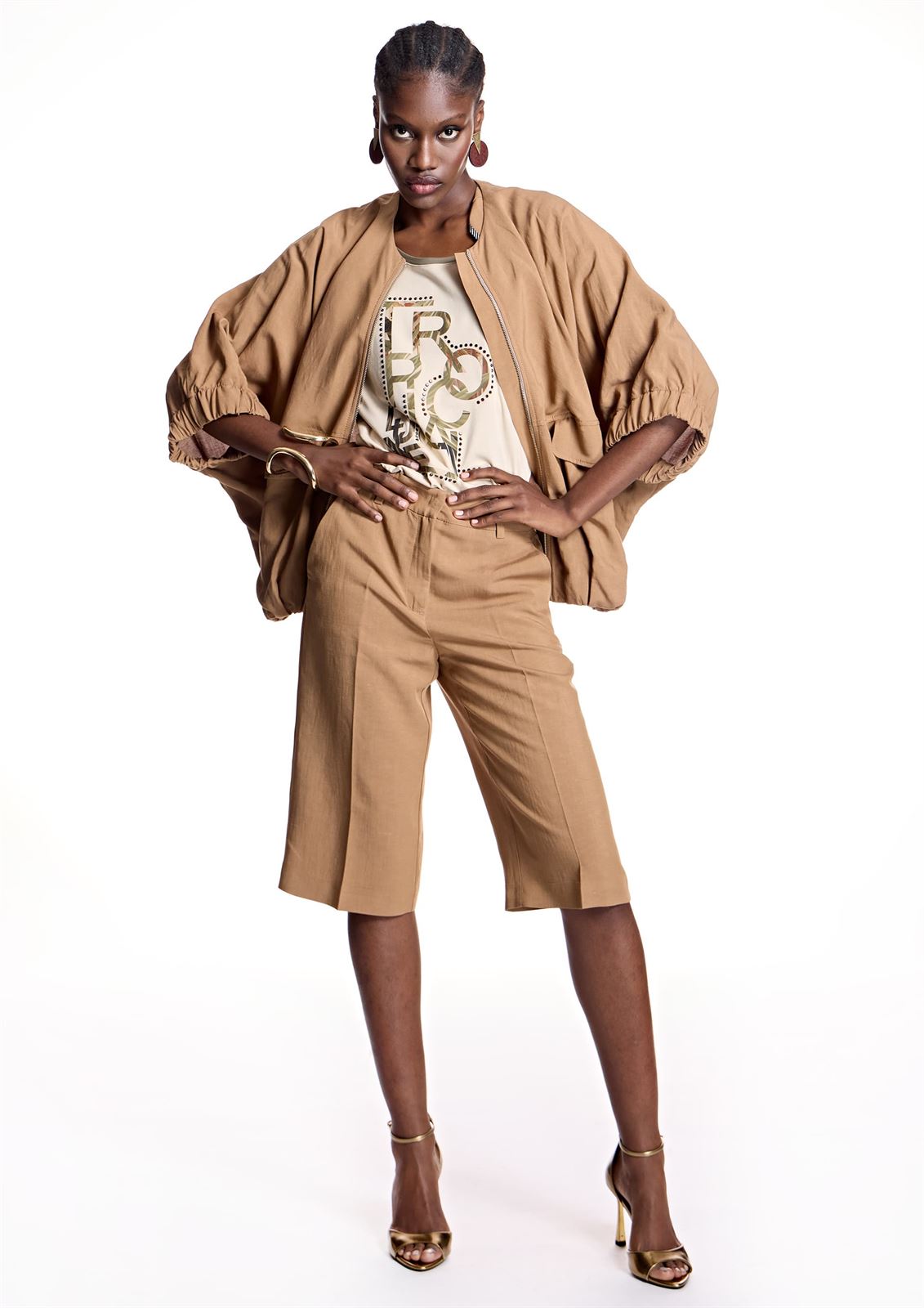 ALBA CONDE Bomber Camel - Imagen 1