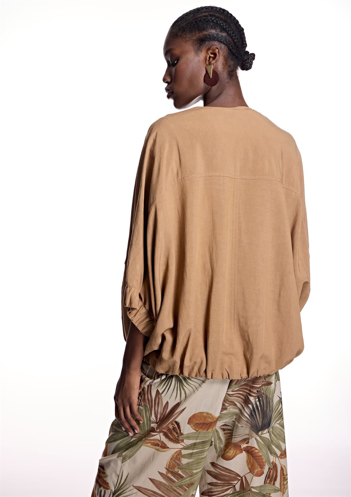 ALBA CONDE Bomber Camel - Imagen 6