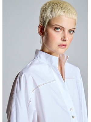 ALBA CONDE Camisa Blanca con Entredós - Imagen 2