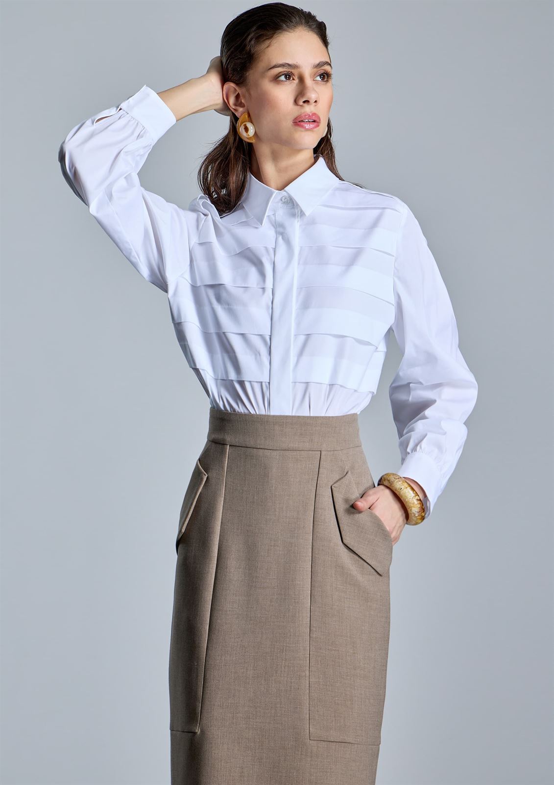 ALBA CONDE Camisa Blanca con Tablas - Imagen 1