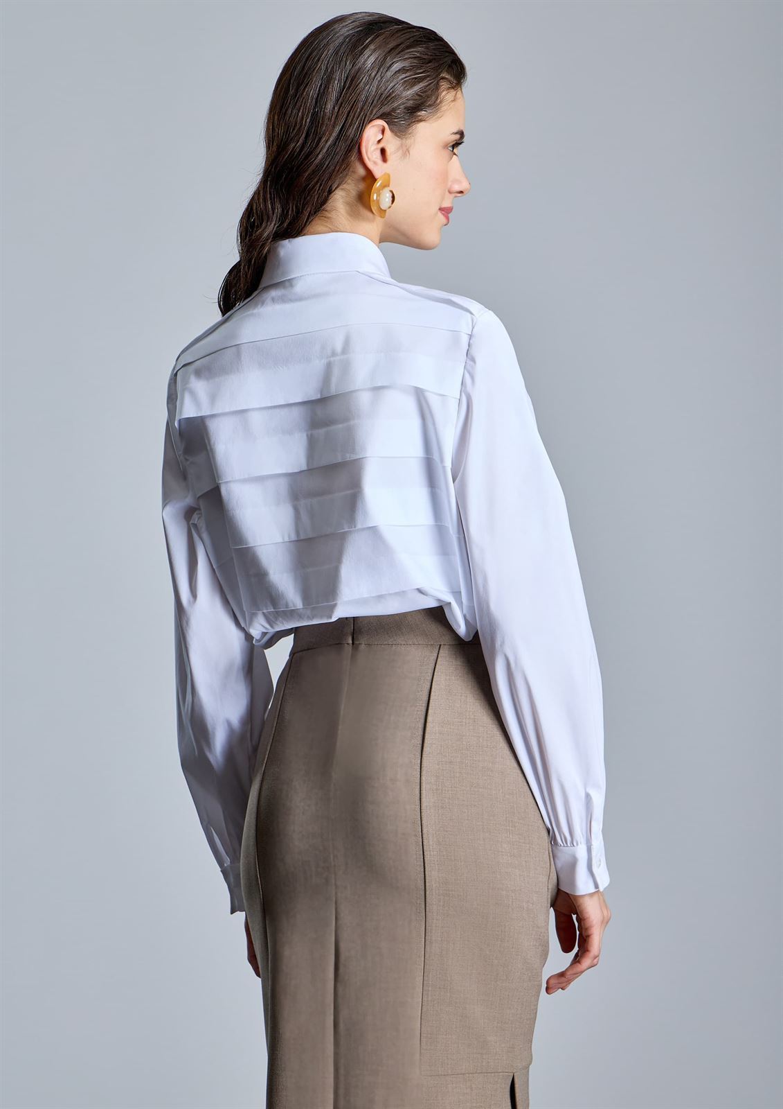 ALBA CONDE Camisa Blanca con Tablas - Imagen 2