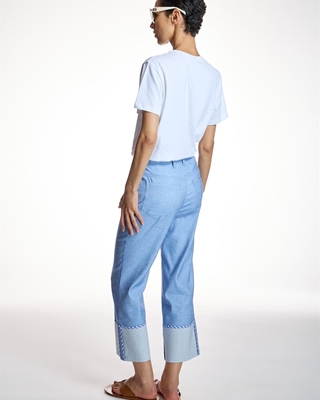 ALBA CONDE Camiseta Blanca Detalle Flores - Imagen 2