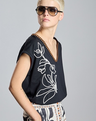 ALBA CONDE Camiseta con Bordado a Contraste - Imagen 2