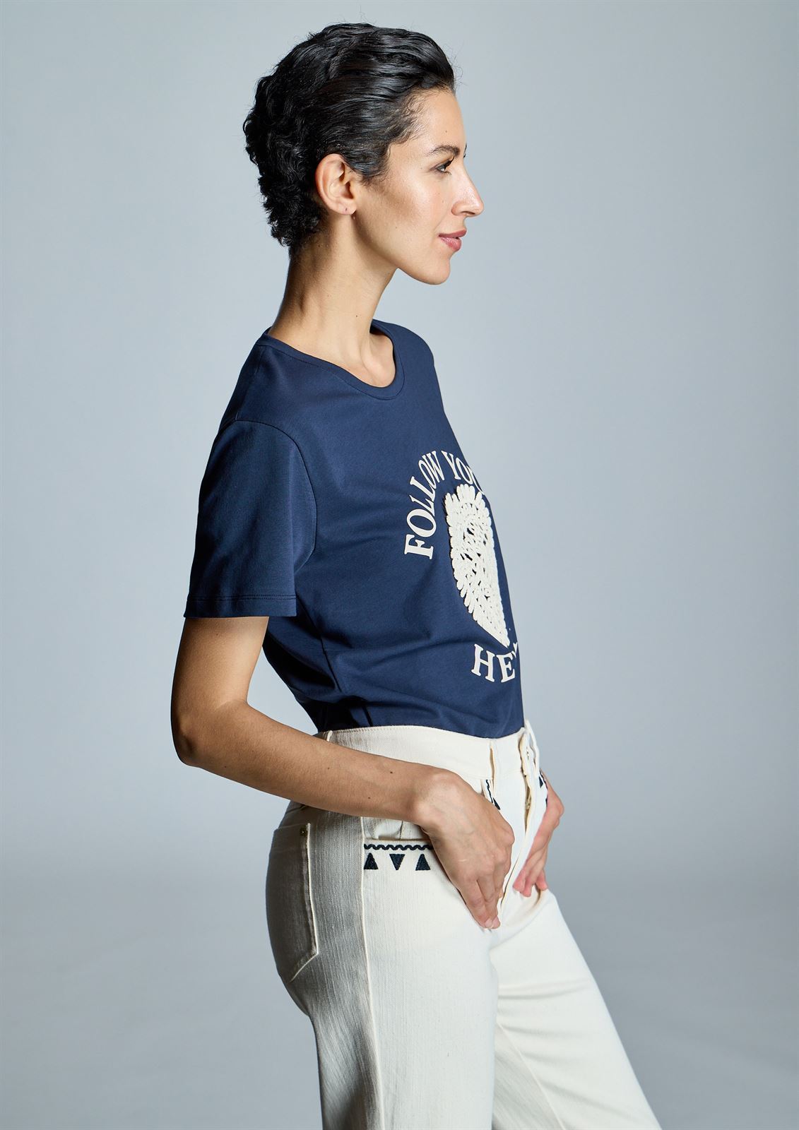 ALBA CONDE Camiseta Corazón - Imagen 2