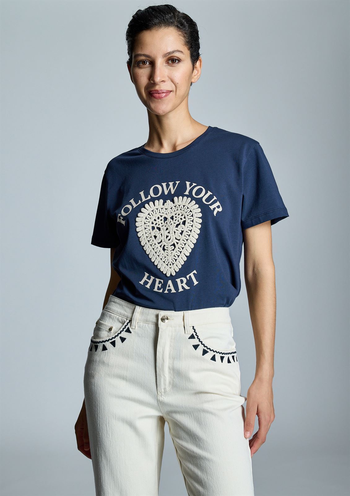 ALBA CONDE Camiseta Corazón - Imagen 6