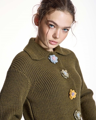 ALBA CONDE Cárdigan Kaki Flores - Imagen 2