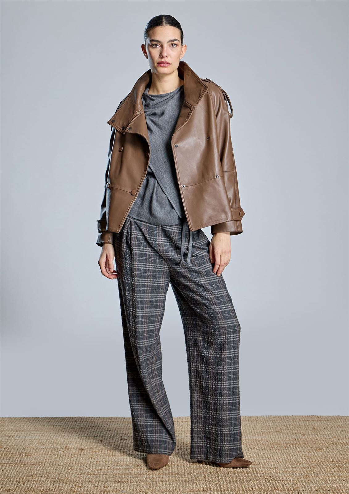 ALBA CONDE Cazadora Biker Piel Camel - Imagen 3