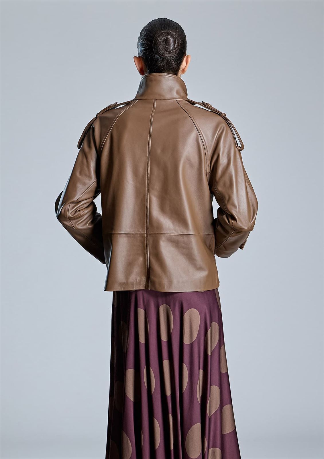ALBA CONDE Cazadora Biker Piel Camel - Imagen 4