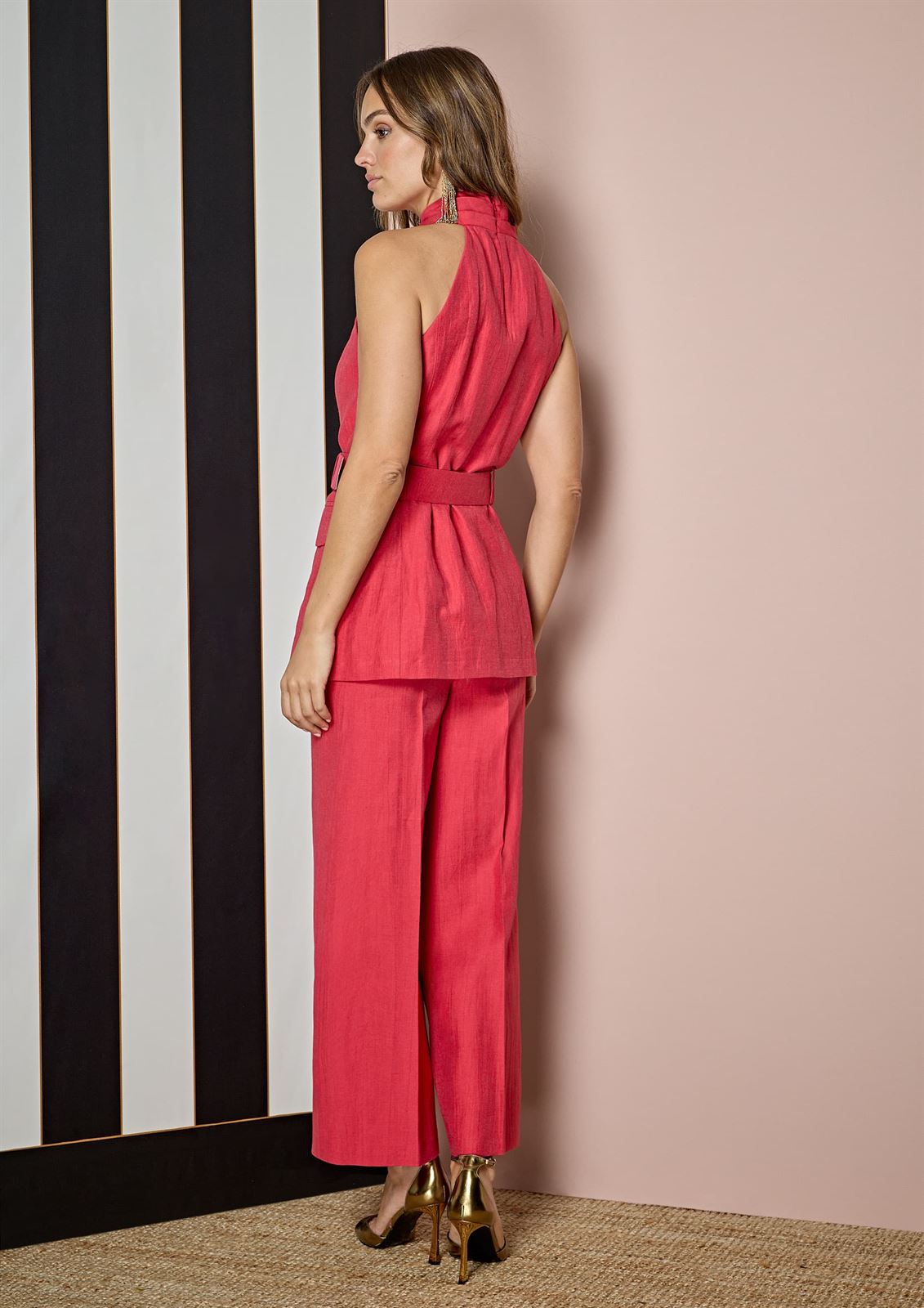 ALBA CONDE Chaleco Escote Halter Rojo - Imagen 2