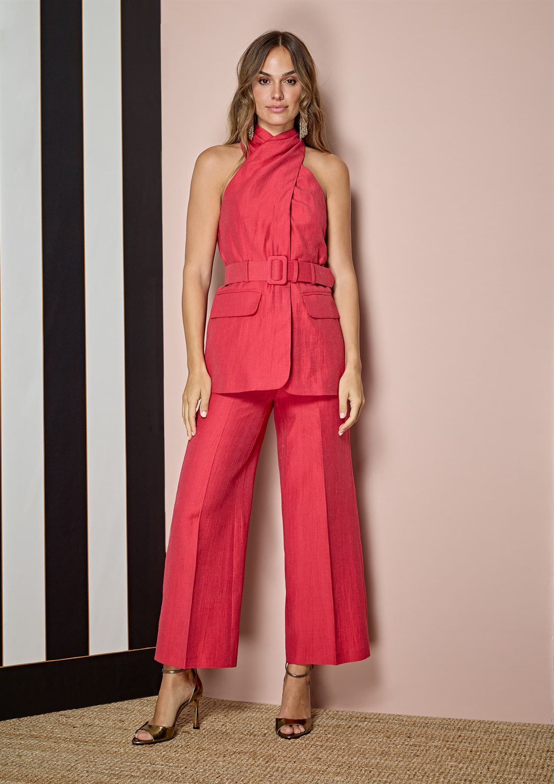 ALBA CONDE Chaleco Escote Halter Rojo - Imagen 4