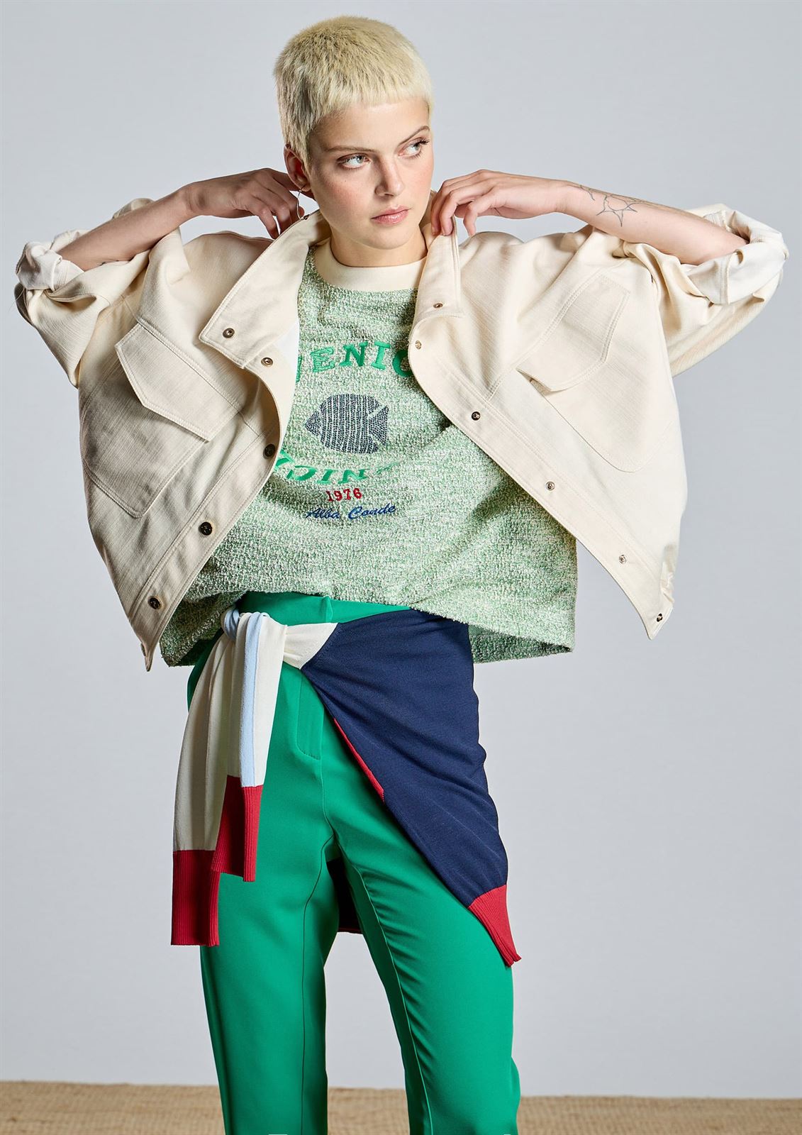 ALBA CONDE Chaqueta Corta en Crudo - Imagen 1