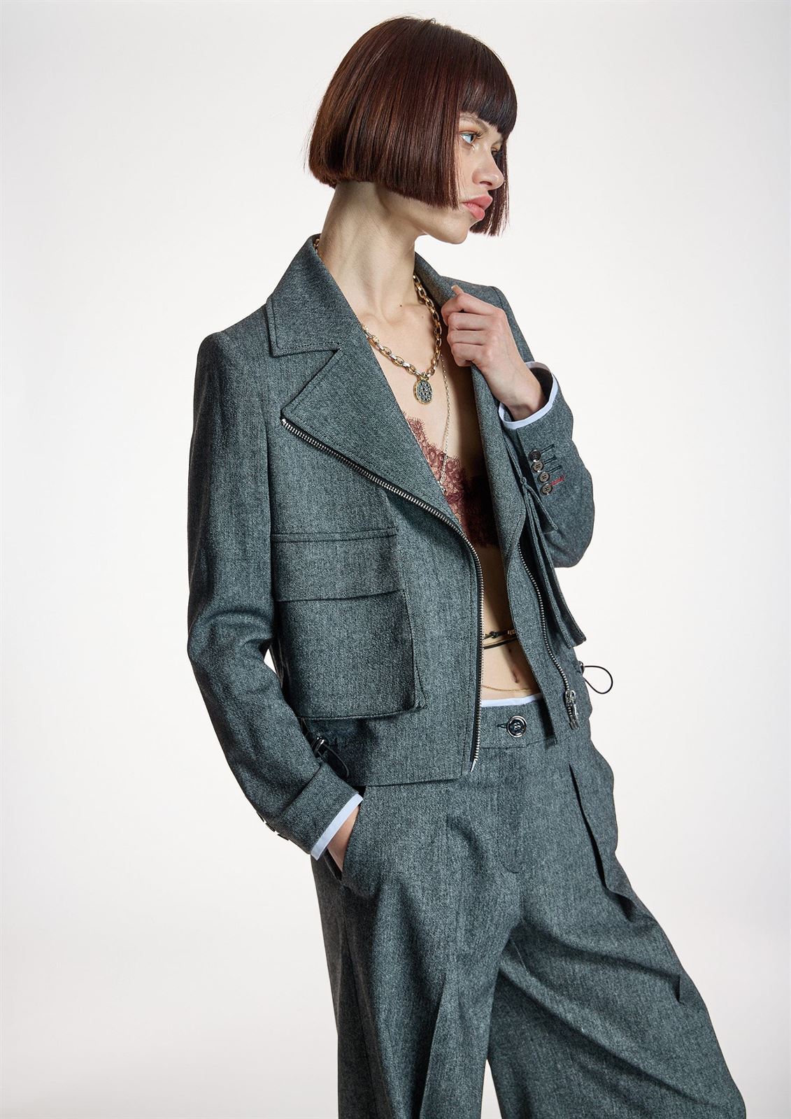 ALBA CONDE Chaqueta Corta Gris - Imagen 3