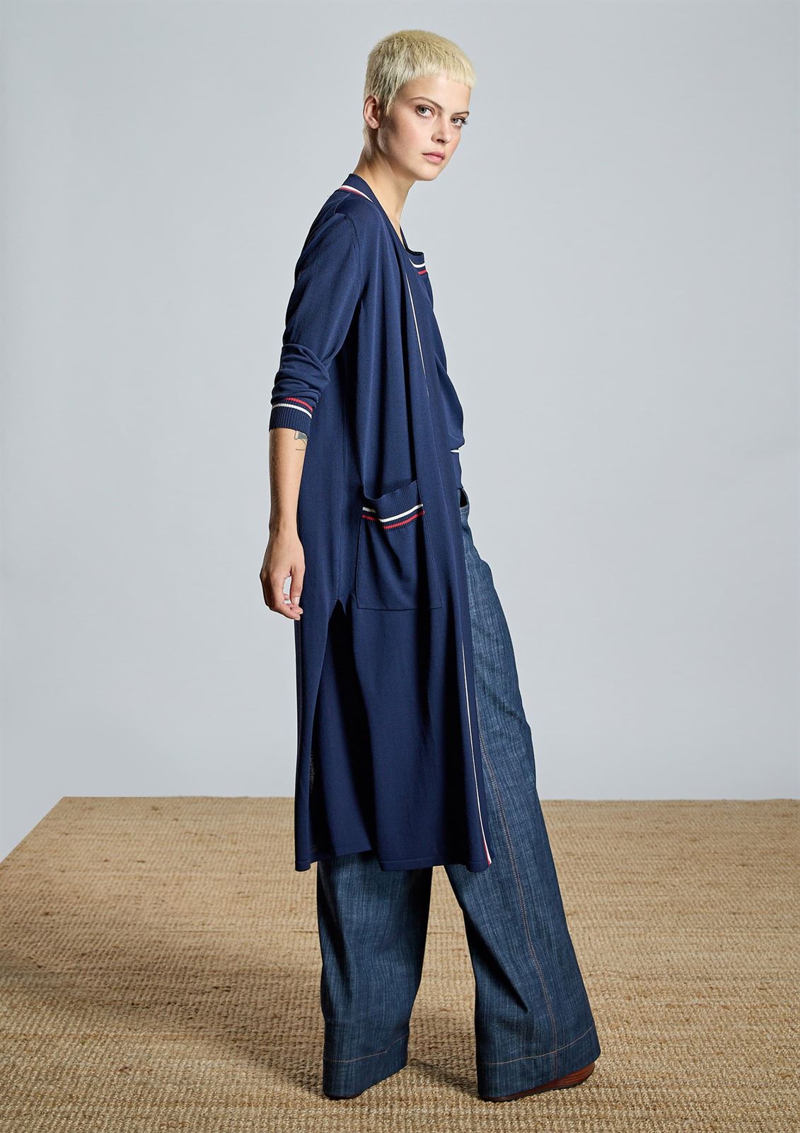 ALBA CONDE Chaqueta de Punto Larga Azul Marino - Imagen 1