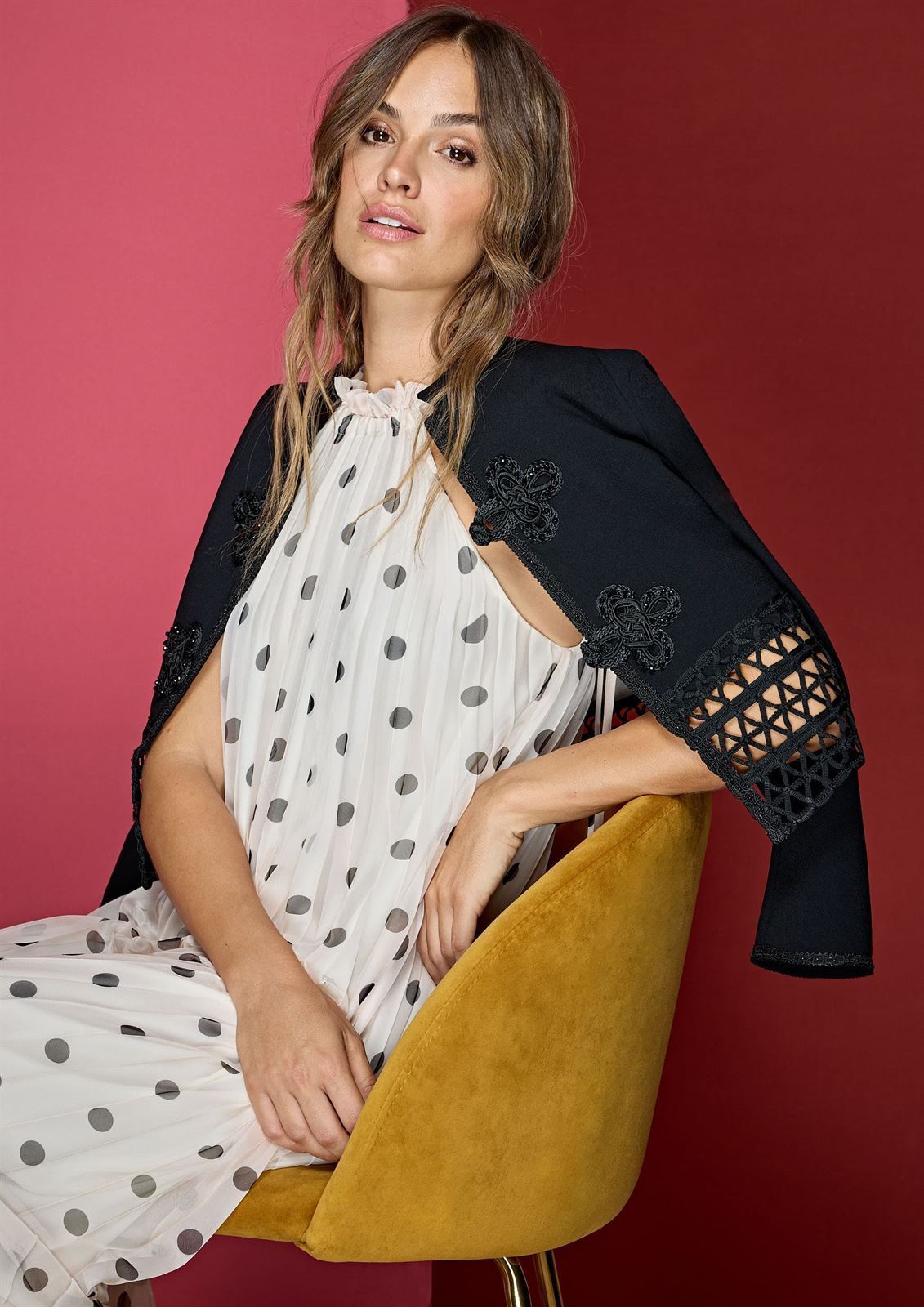 ALBA CONDE Chaqueta Negra - Imagen 1