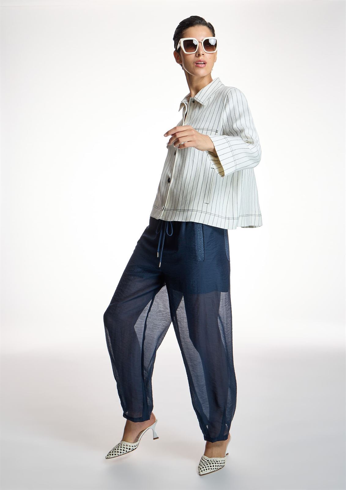 ALBA CONDE Chaqueta Raya Diplomática - Imagen 2