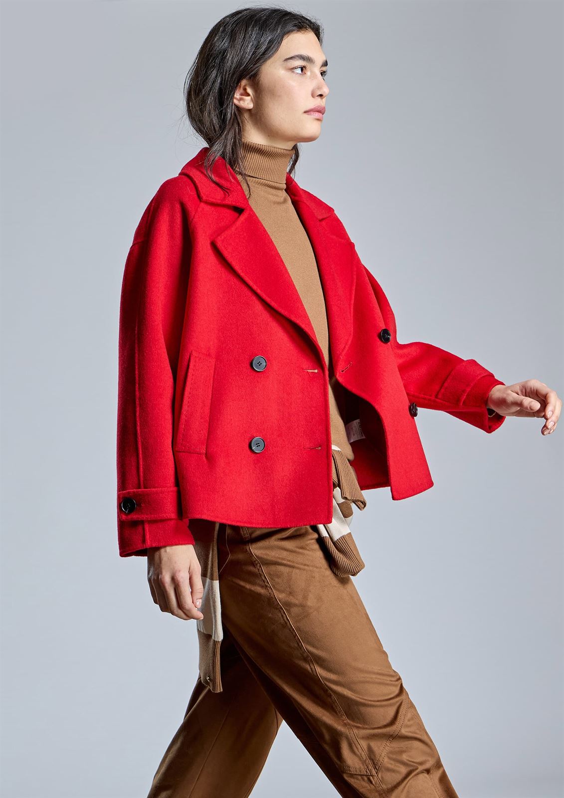 ALBA CONDE Chaquetón Rojo con Solapa - Imagen 3