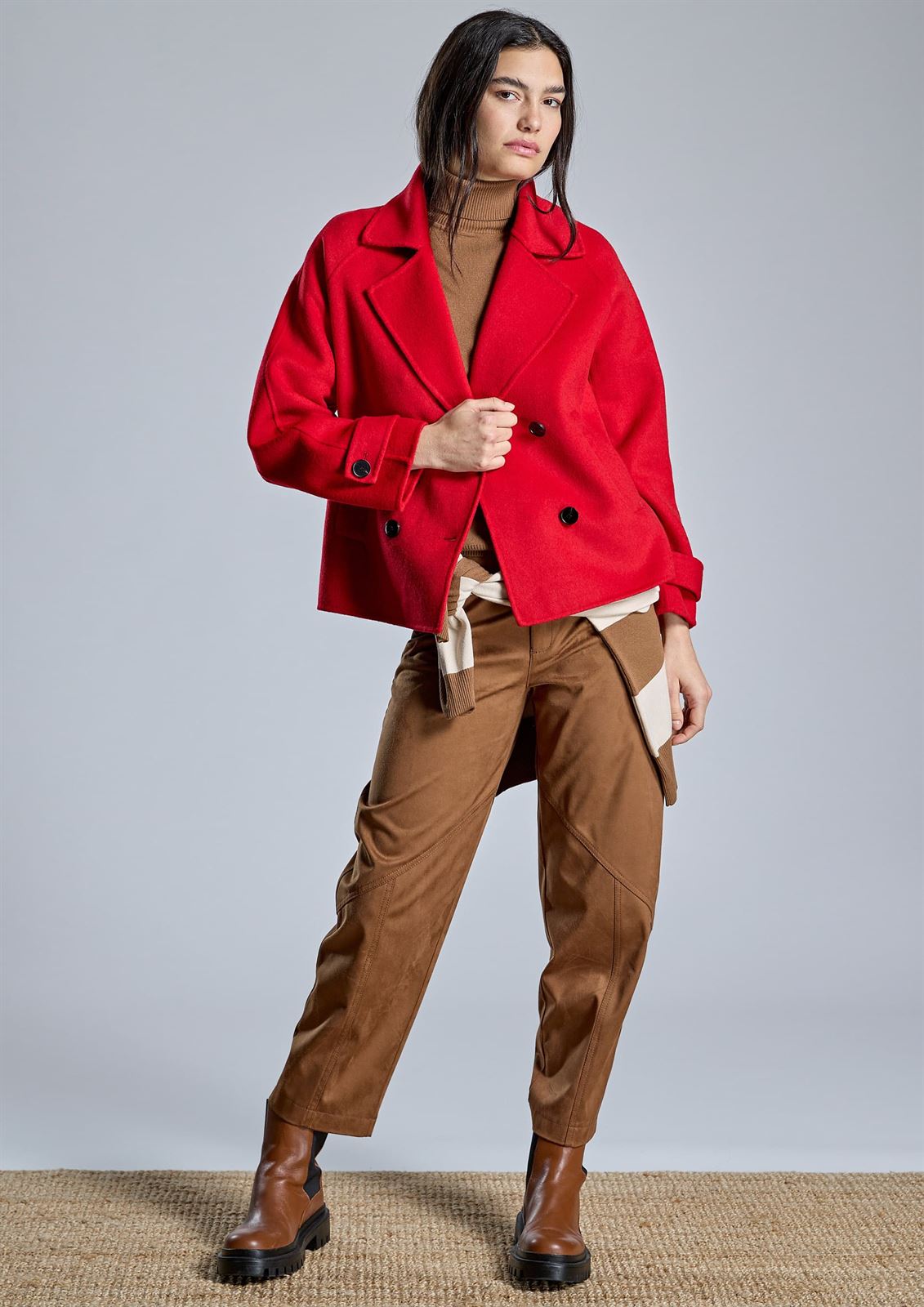 ALBA CONDE Chaquetón Rojo con Solapa - Imagen 5