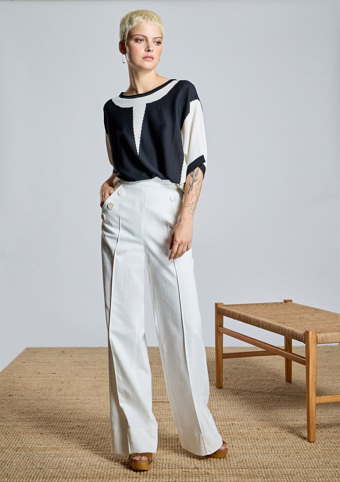 ALBA CONDE Denim Recto con detalle de Botones - Imagen 4