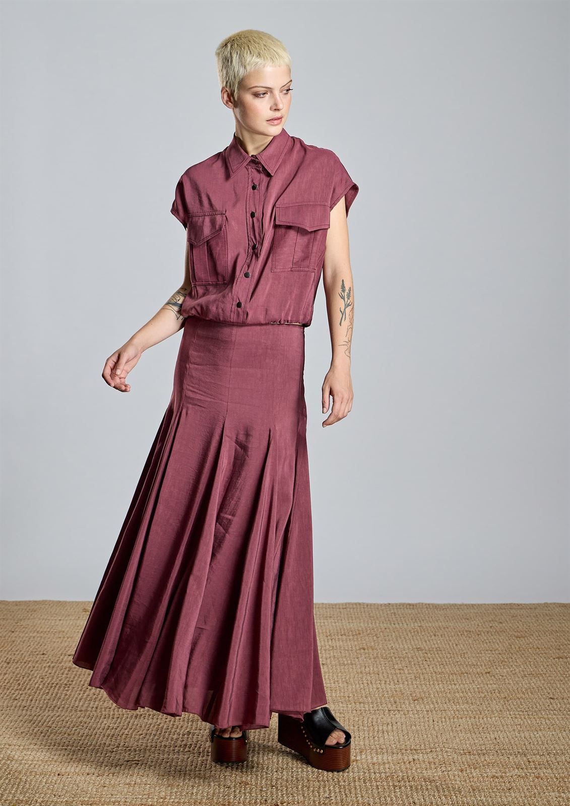 ALBA CONDE Falda Larga Granate - Imagen 1