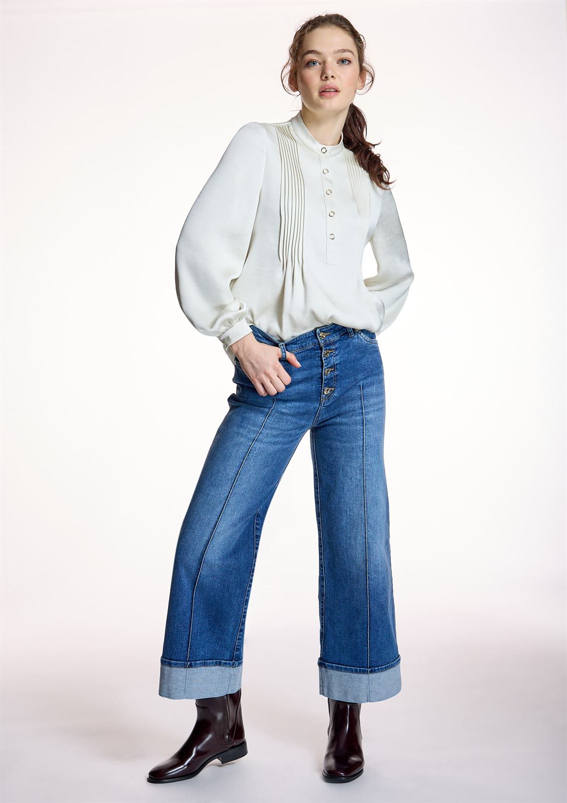 ALBA CONDE Jeans Detalle Vuelta en Bajos - Imagen 1