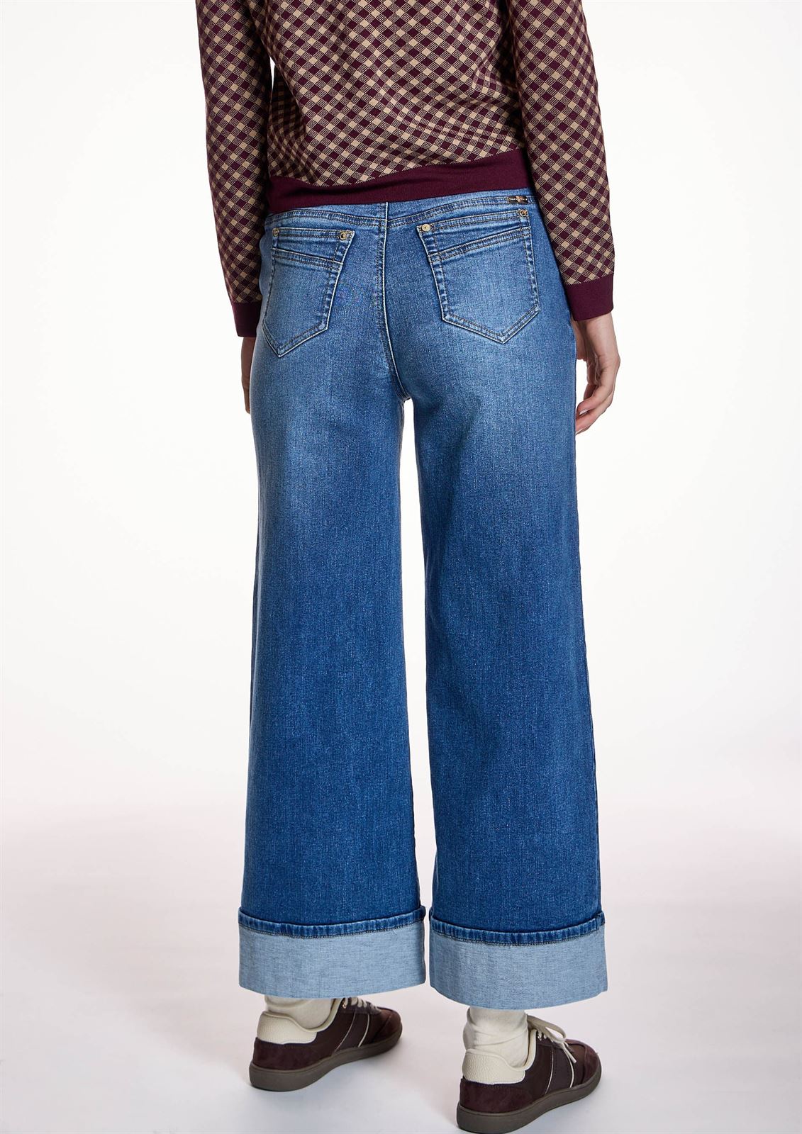 ALBA CONDE Jeans Detalle Vuelta en Bajos - Imagen 4