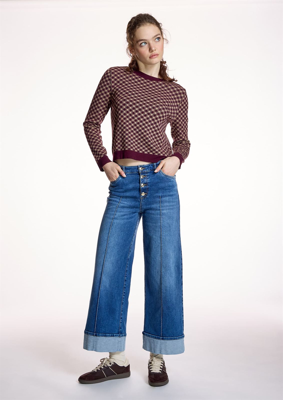 ALBA CONDE Jeans Detalle Vuelta en Bajos - Imagen 5