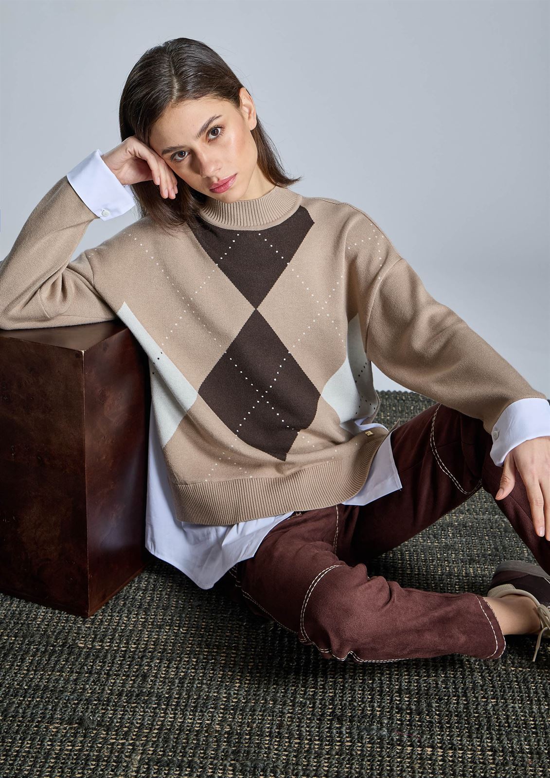 ALBA CONDE Jersey Rombos en Tonos Beige - Imagen 1