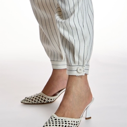 ALBA CONDE Pantalón Crudo de Rayas - Imagen 2