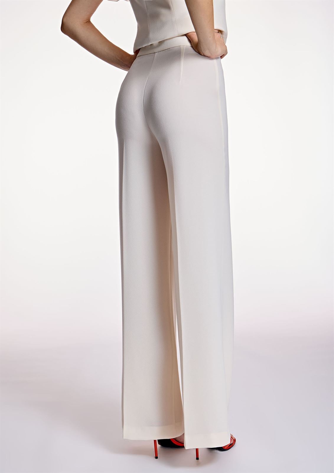 ALBA CONDE Pantalón Crudo - Imagen 5