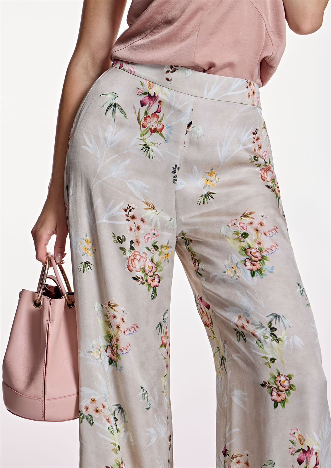 ALBA CONDE Pantalón Estampado Floral - Imagen 4