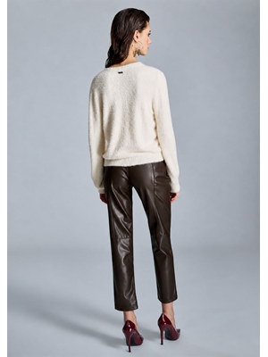 ALBA CONDE Pantalón Marrón Efecto Piel - Imagen 2