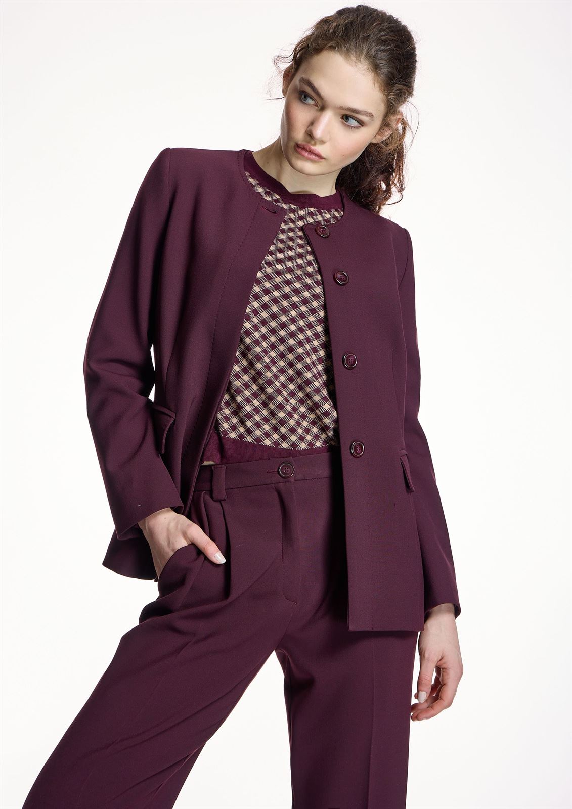 ALBA CONDE Sweter Cuadros Burdeos - Imagen 2