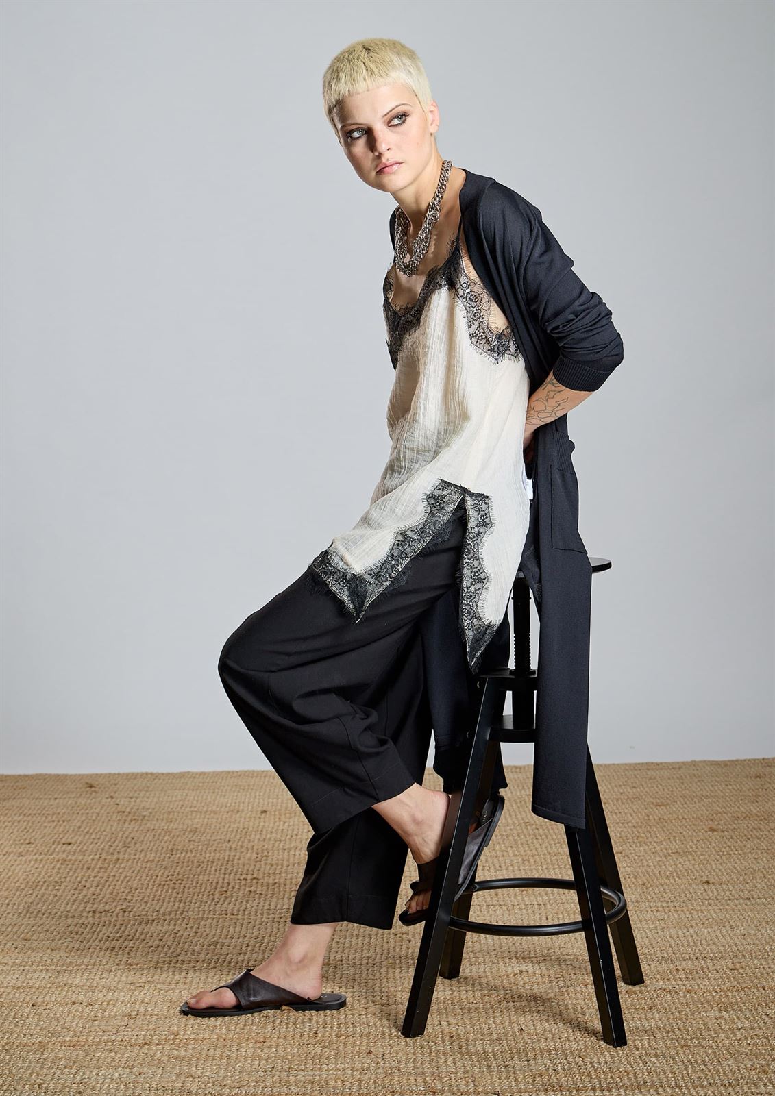 ALBA CONDE Top Lencero Crudo - Imagen 5