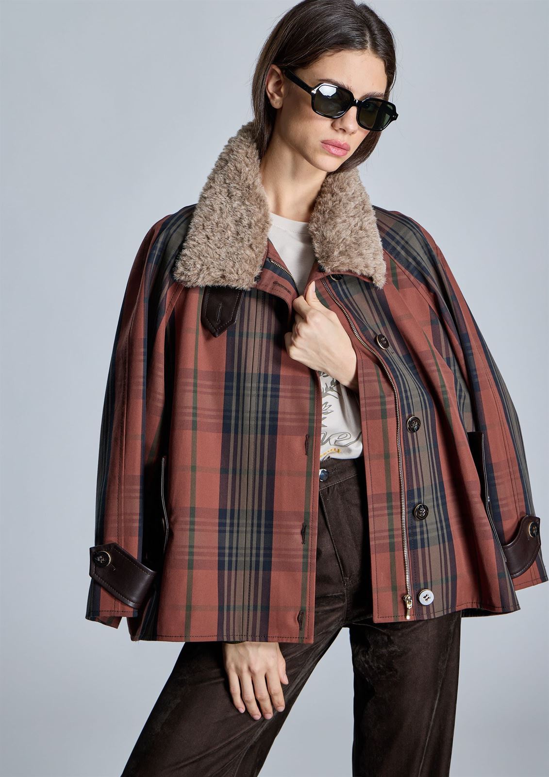 ALBA CONDE Trench de Cuadros Cuello Desmoantable - Imagen 2