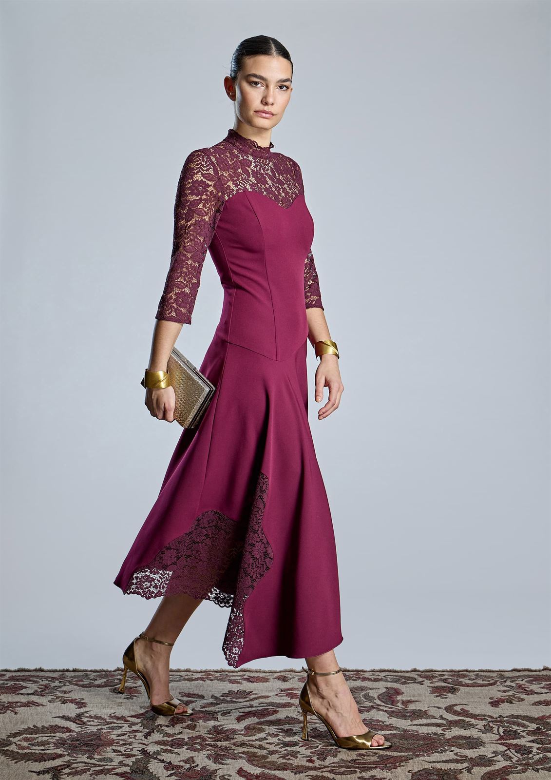 ALBA CONDE Vestido Burdeos con Puntilla - Imagen 1
