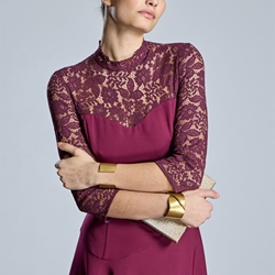 ALBA CONDE Vestido Burdeos con Puntilla - Imagen 2