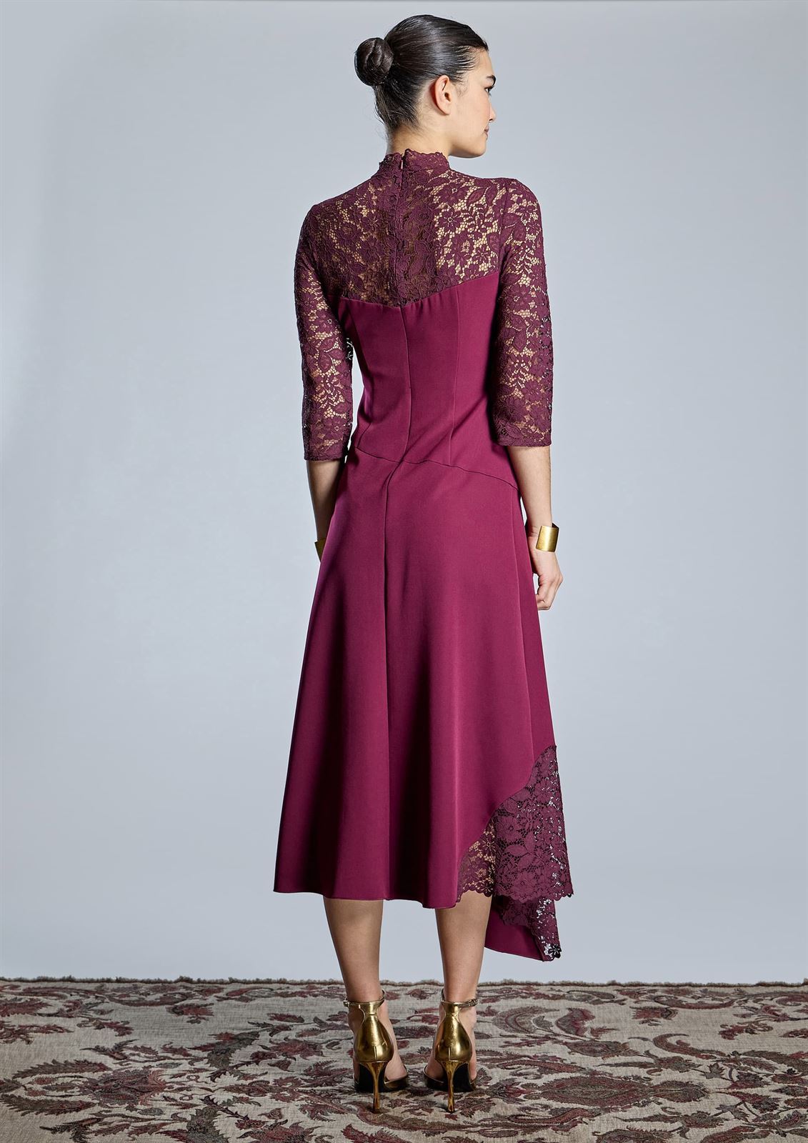ALBA CONDE Vestido Burdeos con Puntilla - Imagen 5